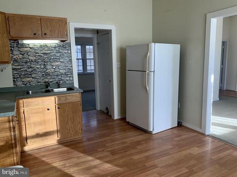 902 S Main St, Hampstead, MD 21074 photo 5