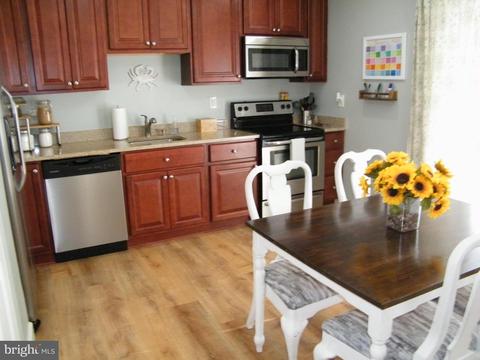 805 Ewing Dr, Westminster, MD 21158 photo 7