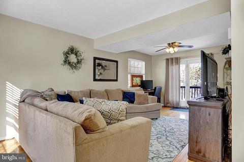 800 Trophy Dr, Hampstead, MD 21074 photo 6
