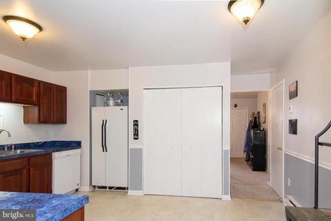 811 Ewing Dr, Westminster, MD 21158 photo 5