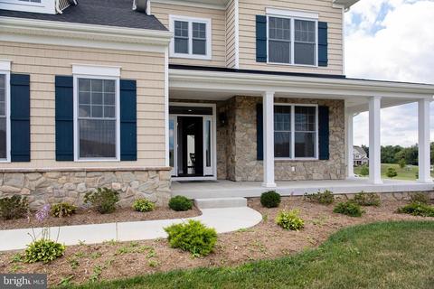 561 Lemmon Rd, Westminster, MD 21157 photo 2