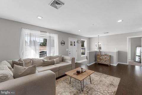 2018 Stone Rd, Westminster, MD 21158 photo 4