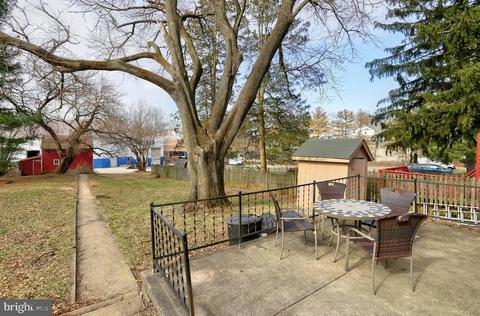 14 E Green St, Westminster, MD 21157 photo 2