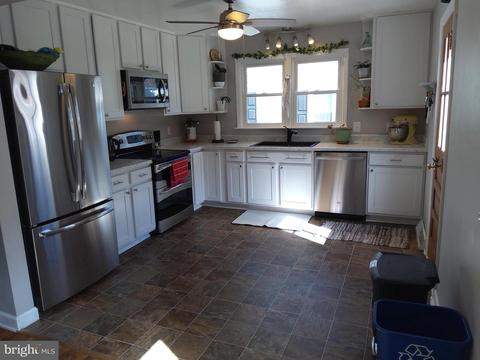95 Bond St, Westminster, MD 21157 photo 9