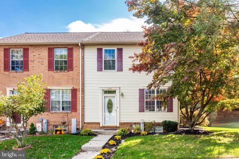 322 Logan Dr, Westminster, MD 21157 photo 1
