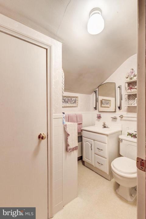 413 E Baltimore St, Taneytown, MD 21787 photo 39