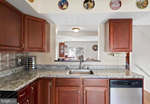 4601 Marksman Ct, Hampstead, MD 21074 photo 5
