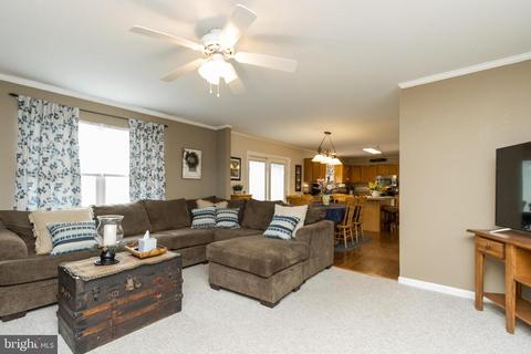 109 Masters Ct, Westminster, MD 21158 photo 9