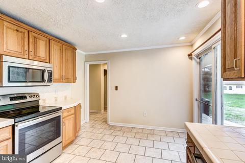 1215 Wynside Ln, Hampstead, MD 21074 photo 9