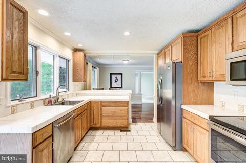 1215 Wynside Ln, Hampstead, MD 21074 photo 8