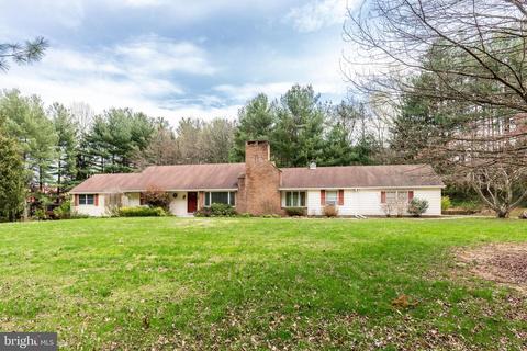 1215 Wynside Ln, Hampstead, MD 21074 photo 3