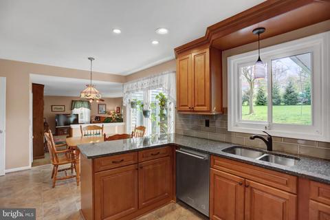 2129 Herbert Ave, Westminster, MD 21157 photo 11