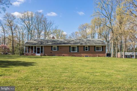 1034 Oak Dr, Westminster, MD 21158 photo 4