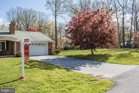 1034 Oak Dr, Westminster, MD 21158 photo 3