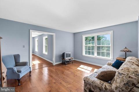 813 Wilda Dr, Westminster, MD 21157 photo 4