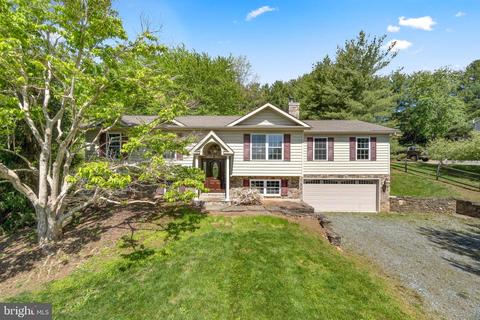 813 Wilda Dr, Westminster, MD 21157 photo 1