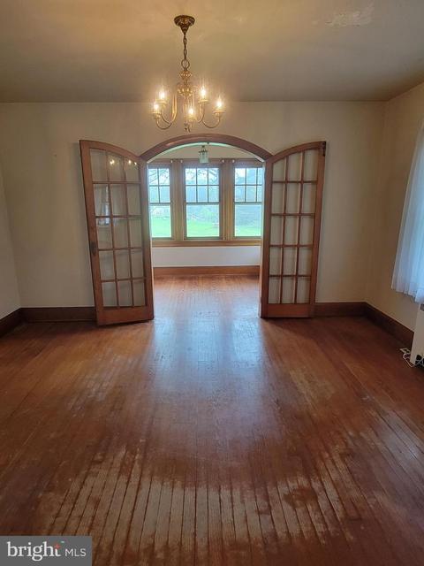 653 Ridge Rd, Westminster, MD 21157 photo 4