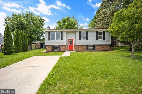 989 Eckard Ct, Westminster, MD 21158 photo 1