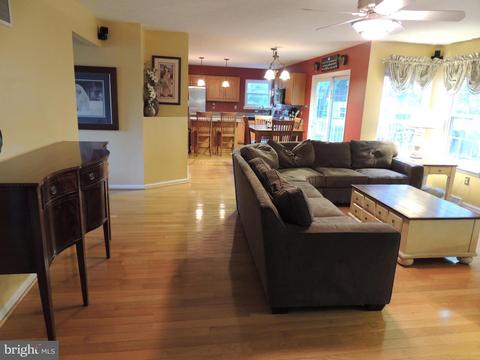 1806 Tillerman Dr, Hampstead, MD 21074 photo 15