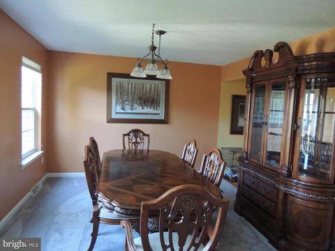 1806 Tillerman Dr, Hampstead, MD 21074 photo 11