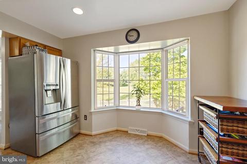 663 Windsor Dr, Westminster, MD 21158 photo 14