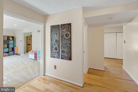 663 Windsor Dr, Westminster, MD 21158 photo 5