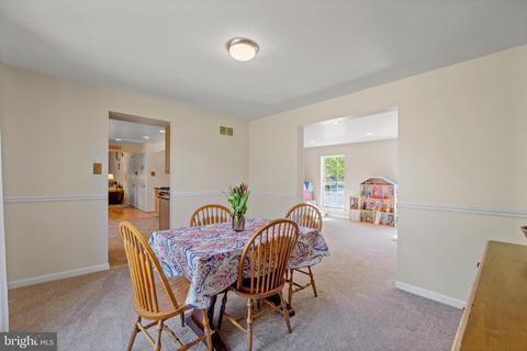 663 Windsor Dr, Westminster, MD 21158 photo 11