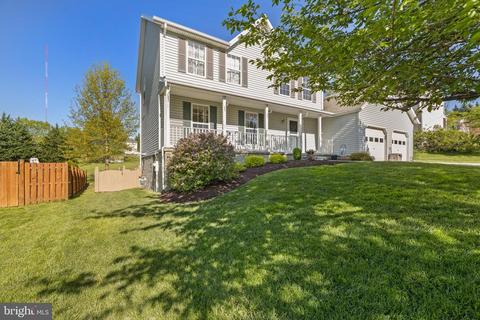 663 Windsor Dr, Westminster, MD 21158 photo 3
