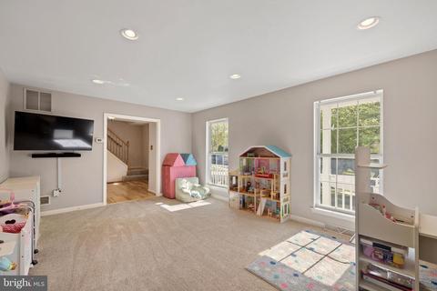 663 Windsor Dr, Westminster, MD 21158 photo 7