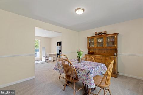 663 Windsor Dr, Westminster, MD 21158 photo 9
