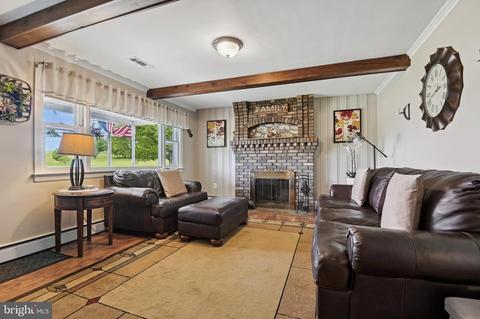67 Warfieldsburg Rd, Westminster, MD 21157 photo 4