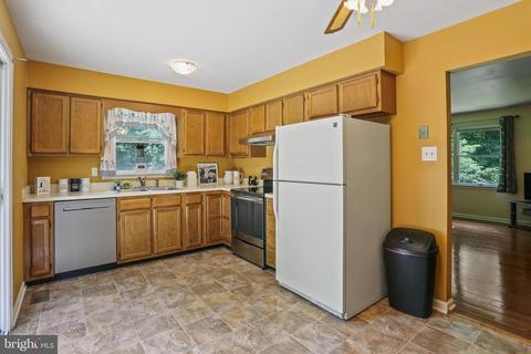 1806 Bloom Rd, Westminster, MD 21157 photo 9