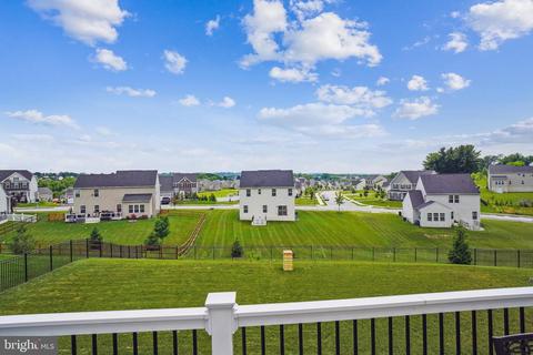 381 Corniche Ct, Westminster, MD 21158 photo 9
