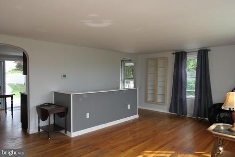2205 Fairmount Rd, Hampstead, MD 21074 photo 10