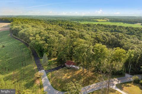 2408 Robert Arthur Rd, Westminster, MD 21158 photo 5