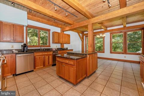 357 Blizzard Ln, Westminster, MD 21157 photo 4