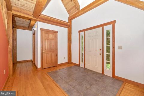 357 Blizzard Ln, Westminster, MD 21157 photo 2