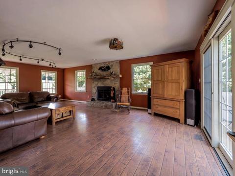 4100 Della Dr, Westminster, MD 21157 photo 34