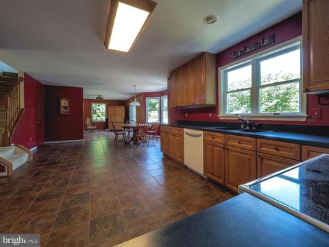 4100 Della Dr, Westminster, MD 21157 photo 39