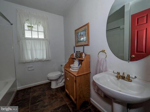 4100 Della Dr, Westminster, MD 21157 photo 41