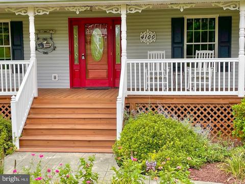 4100 Della Dr, Westminster, MD 21157 photo 2