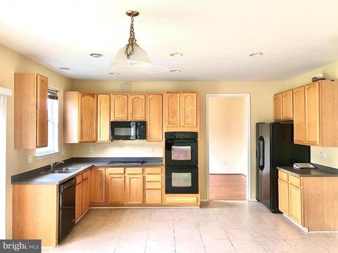 557 Hidden Stream Ct, Westminster, MD 21158 photo 4