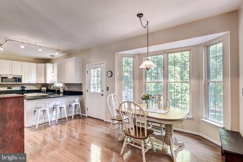 801 Wellesley Ct, Hampstead, MD 21074 photo 9