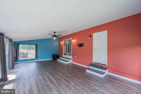 2104 Sterling Ct, Hampstead, MD 21074 photo 13
