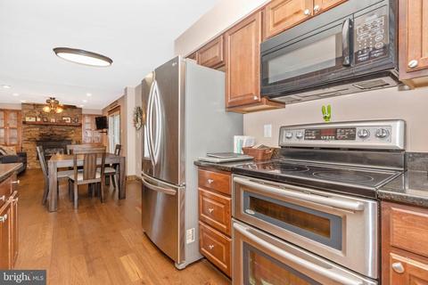 4702 Gross Ml, Hampstead, MD 21074 photo 7