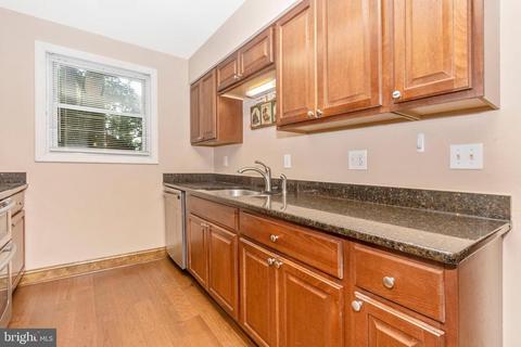 4702 Gross Ml, Hampstead, MD 21074 photo 8