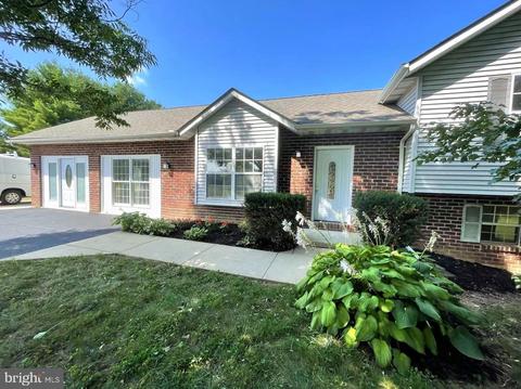 820 Amanda Dr, Westminster, MD 21158 photo 1