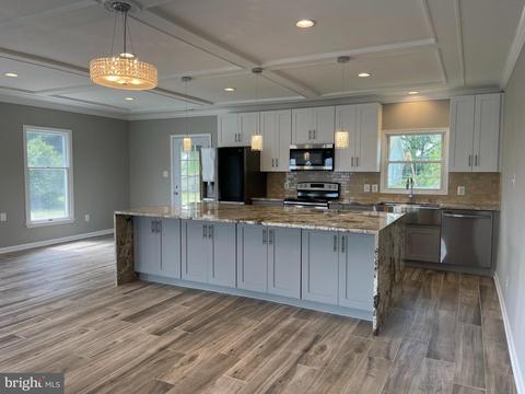 820 Amanda Dr, Westminster, MD 21158 photo 9
