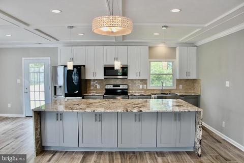 820 Amanda Dr, Westminster, MD 21158 photo 6