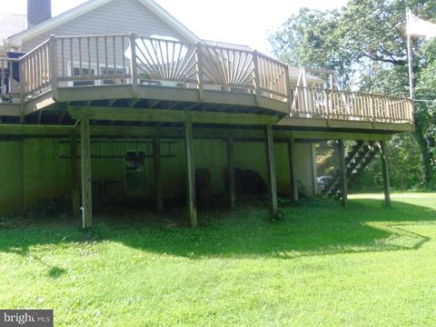 1775 England Dr, Hampstead, MD 21074 photo 5